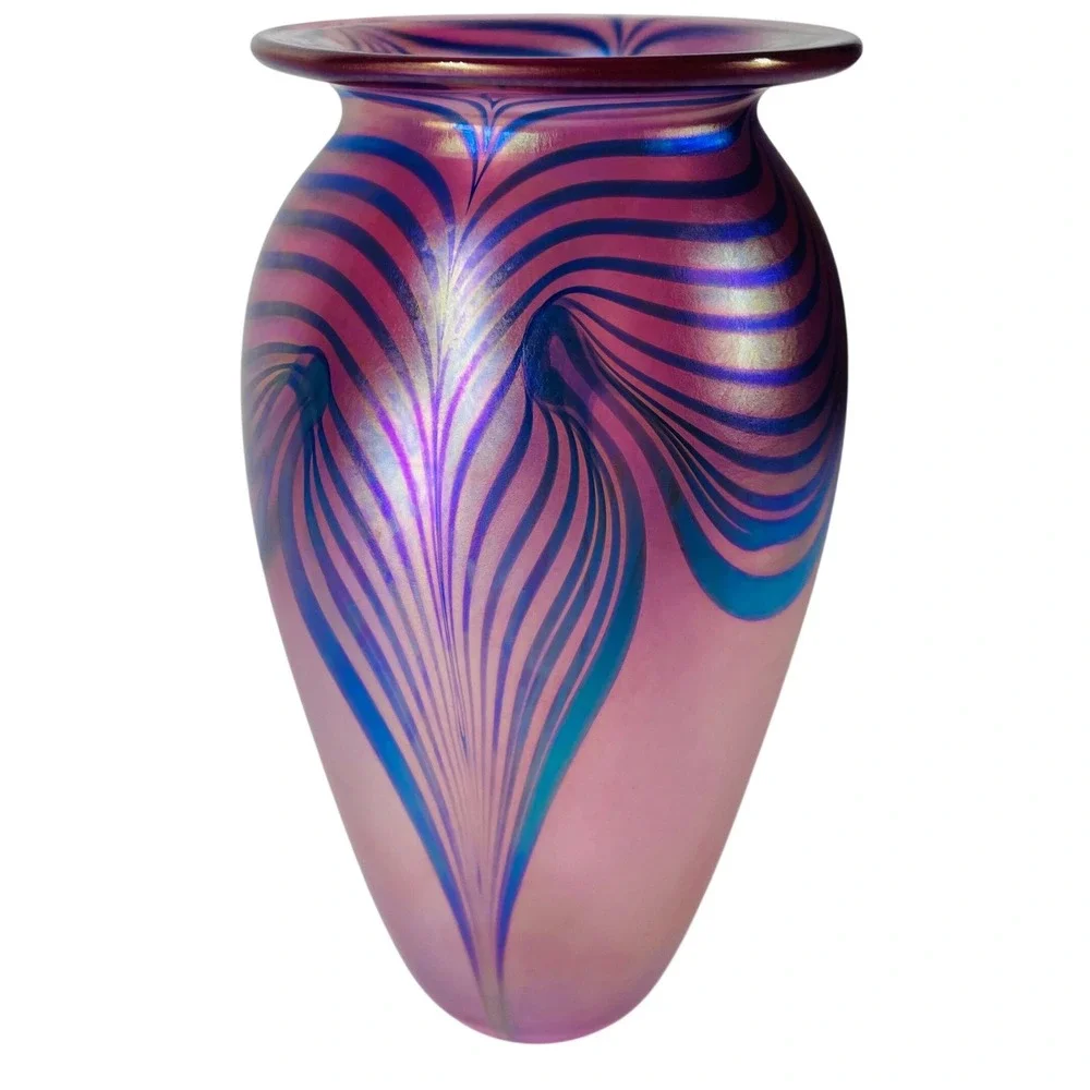 Robert Eickholt‎ Signed 1994 Iridescent MCM Pulled Feather Pink Art Glass Vase